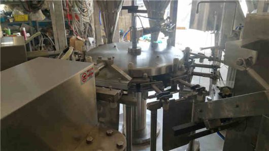 09.pouch packing machine with elevator and counting machine